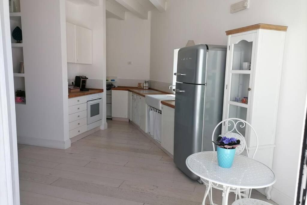 Appartamento Shabby Chic Barletta Exterior photo